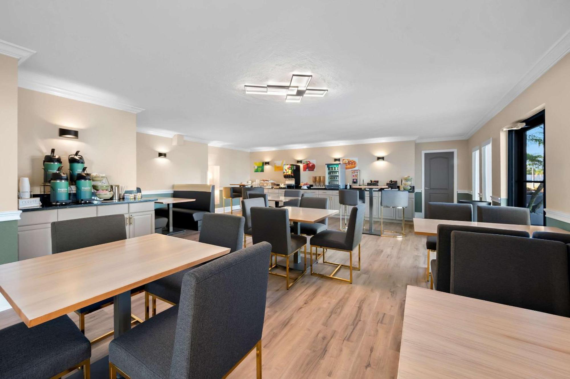 Quality Inn Fort Myers - Cape Coral Dış mekan fotoğraf